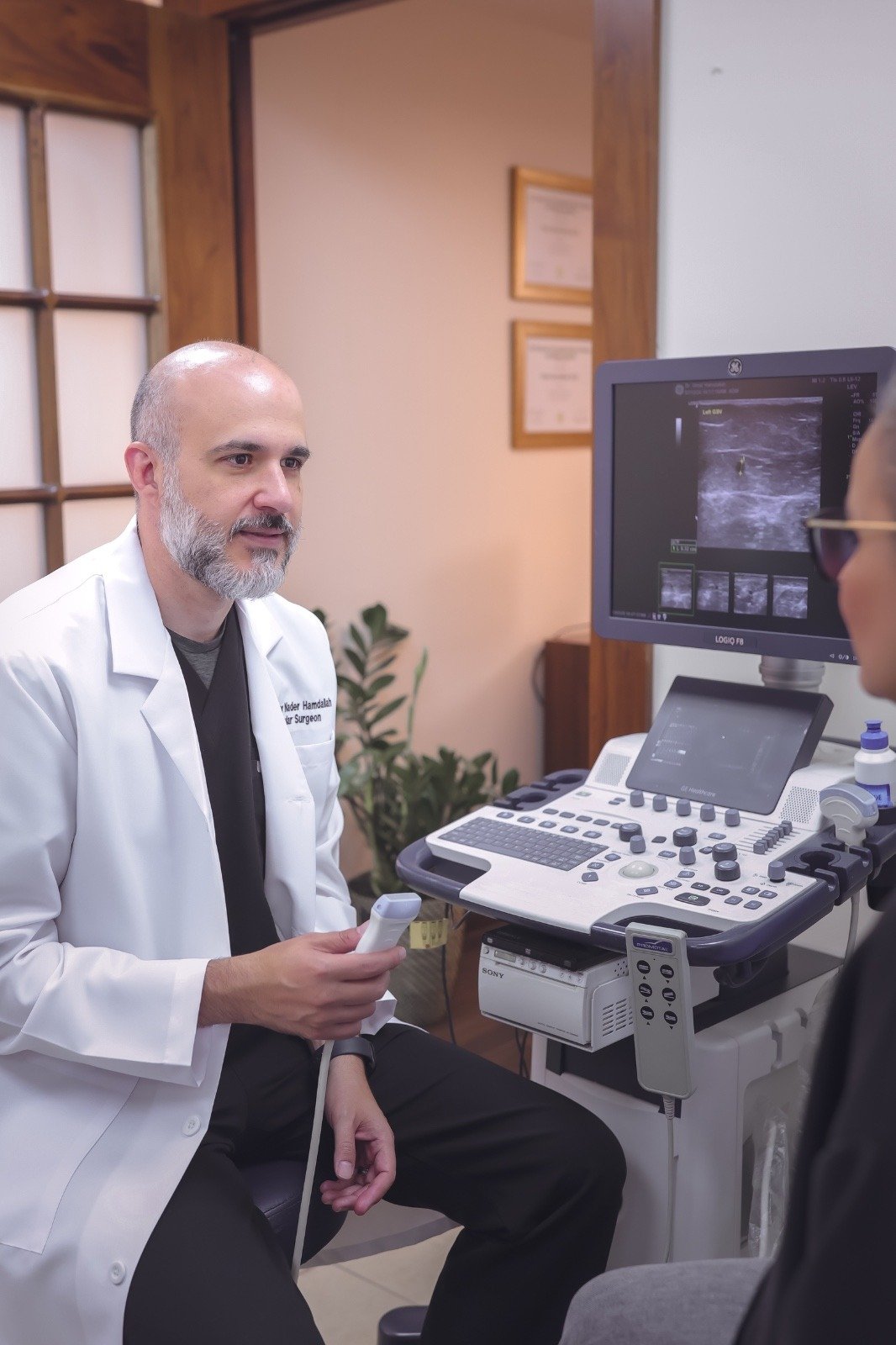 الدكتور عمر حمدالله و افضل علاج لدوالي الساقين في عمان الاردن